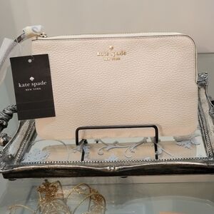 Kate Spade NEW ♠️ Leila  Leather Medium Zip in Parchment$139 Retail